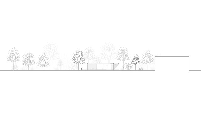 Gartenhaus unter Bäumen